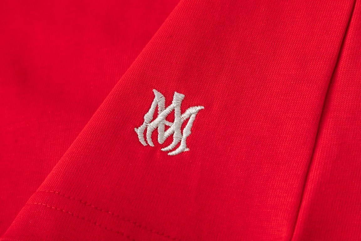 Relaxed Fit Tee